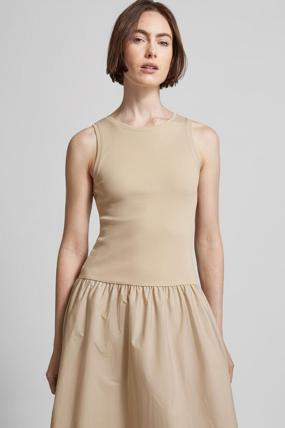 Vestido Midi Georgina Nude